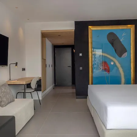 Hm Jaime Iii Hotel